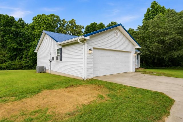 145 County Road 208, Athens, TN 37303