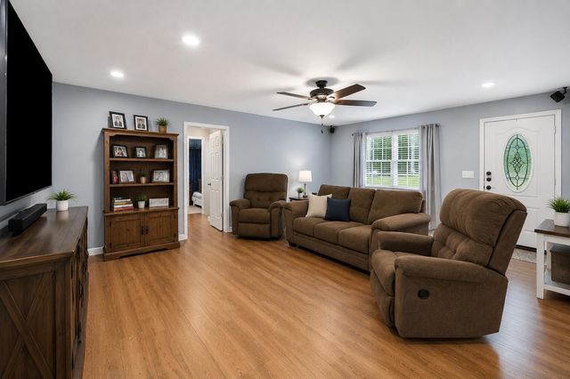 145 County Road 208, Athens, TN 37303