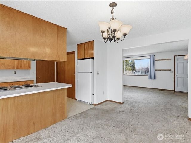 702 West Ridge Drive, Omak, WA 98841