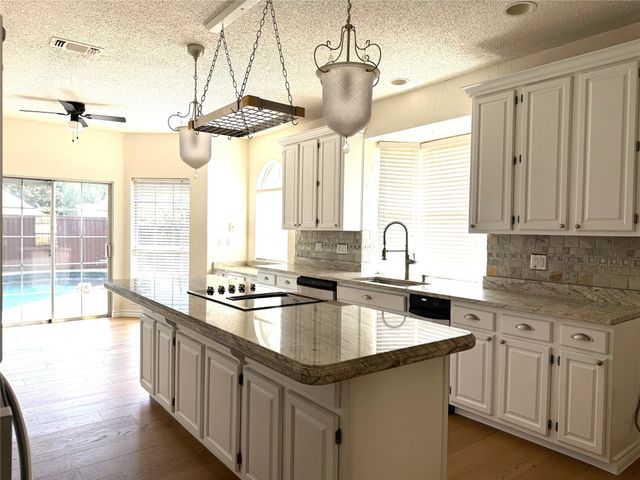 7212 Swallow Branch Lane, Plano, TX 75025