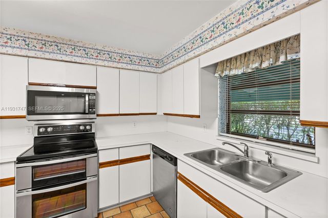 736 Alhambra Cir, Coral Gables, FL 33134