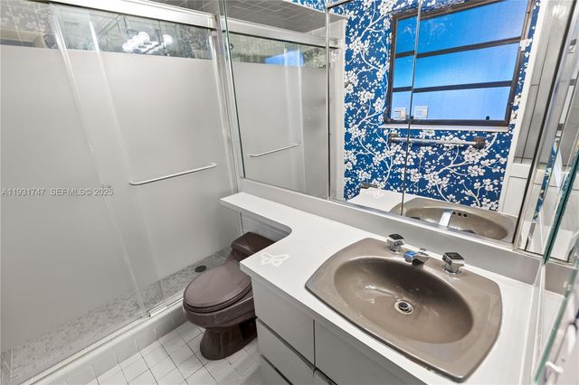 736 Alhambra Cir, Coral Gables, FL 33134