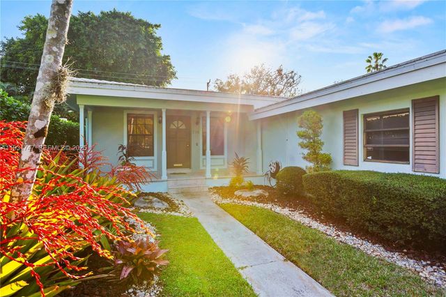 736 Alhambra Cir, Coral Gables, FL 33134