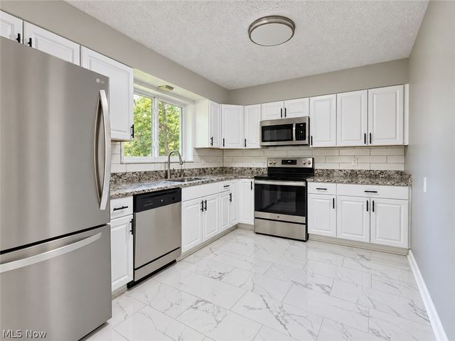 2961 Chamberlain Road, Akron, OH 44333
