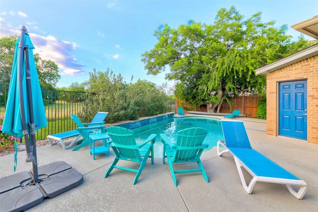2304 Vaquero CV, Leander, TX 78641