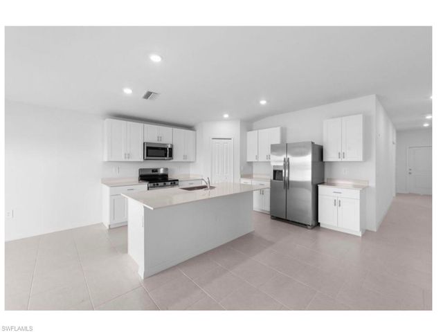 17260 Cantu CT, North Fort Myers, FL 33917