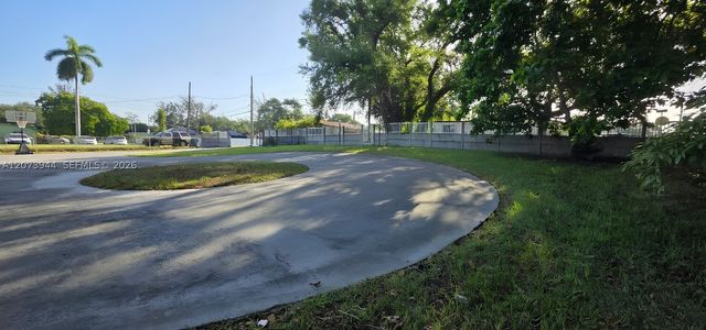 8150 NW 13th Ct, Miami, FL 33147