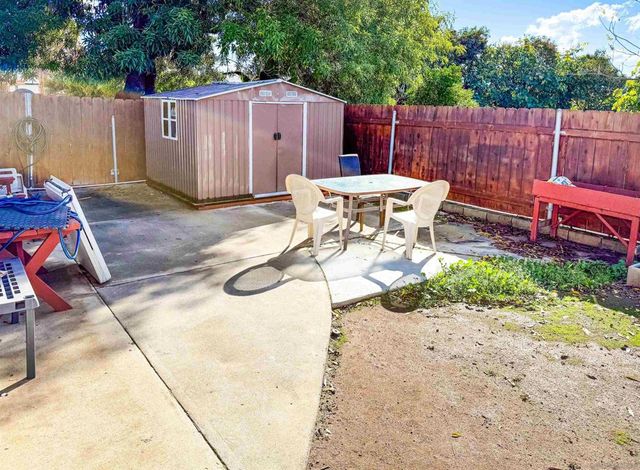 819 N Rose St, Escondido, CA 92027