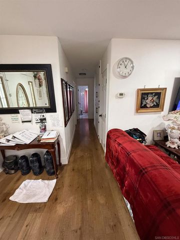 819 N Rose St, Escondido, CA 92027