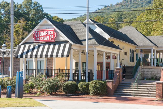 4182 Tennessee Avenue, Chattanooga, TN 37409