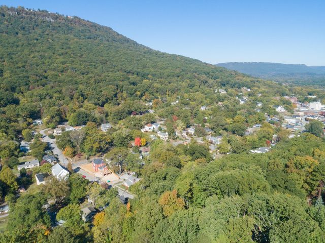 4182 Tennessee Avenue, Chattanooga, TN 37409