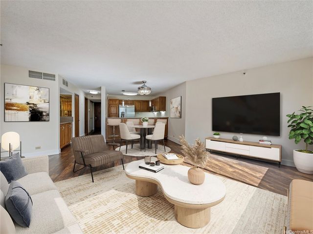 555 Hahaione Street 5E, Honolulu, HI 96825