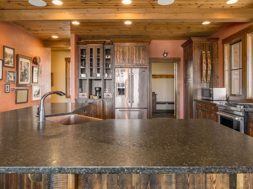 317 Elk Highlands Drive, Whitefish, MT 59937 photo 17