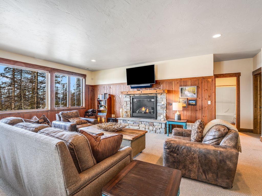 317 Elk Highlands Drive, Whitefish, MT 59937 photo 42