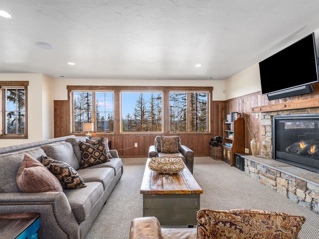 317 Elk Highlands Drive, Whitefish, MT 59937 photo 43