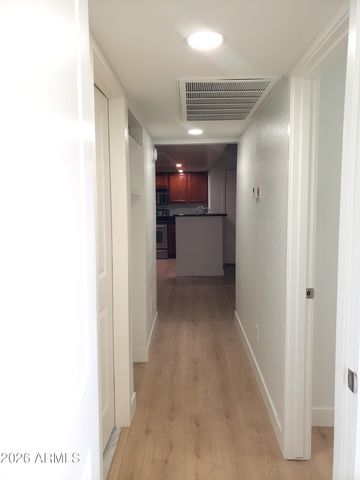 5757 W EUGIE Avenue 2122, Glendale, AZ 85304