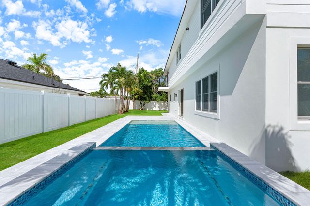 100 NORWOOD Road, Jupiter, FL 33469