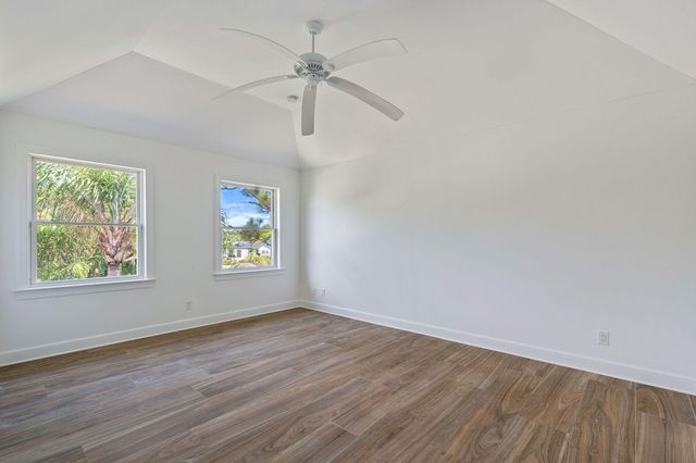 100 NORWOOD Road, Jupiter, FL 33469