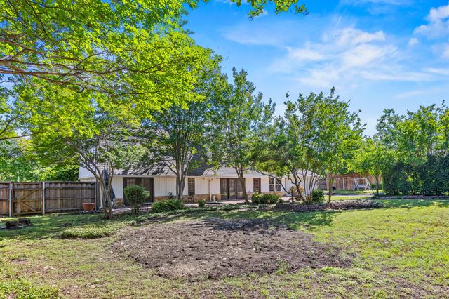 7609 Spring Valley Road, Dallas, TX 75254