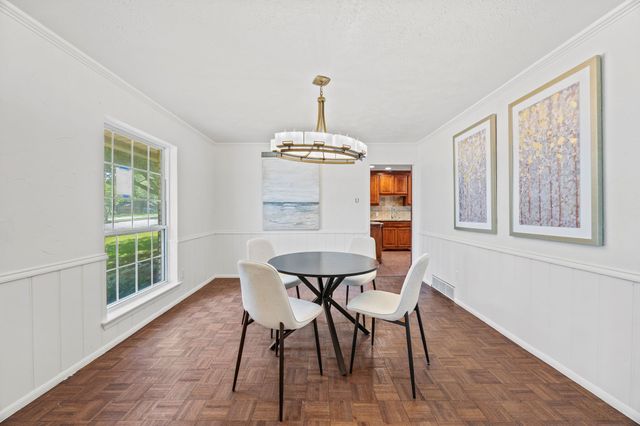 7609 Spring Valley Road, Dallas, TX 75254