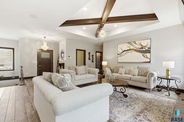 1325 W Waterstone Dr Drive, Sioux Falls, SD 57108