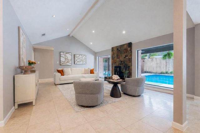 619 Rancho Bauer Drive, Houston, TX 77079