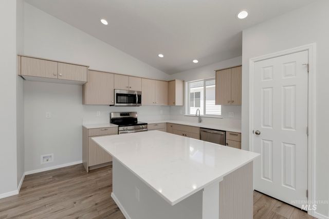 208 Idalou Way, Caldwell, ID 83605