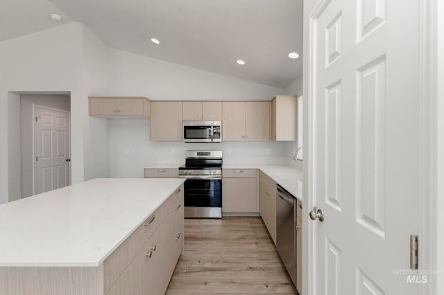 208 Idalou Way, Caldwell, ID 83605