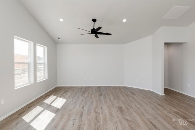 208 Idalou Way, Caldwell, ID 83605