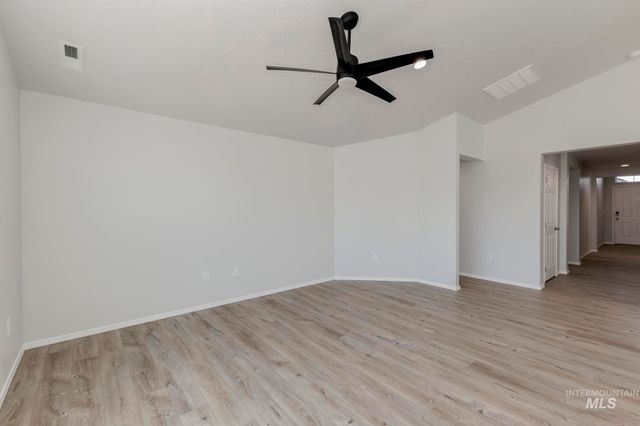 208 Idalou Way, Caldwell, ID 83605