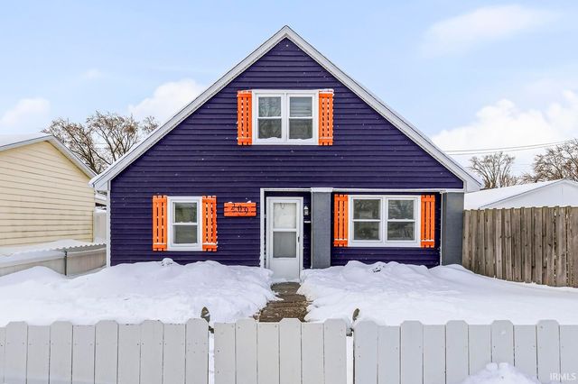 209 E Borely Avenue, Mishawaka, IN 46545