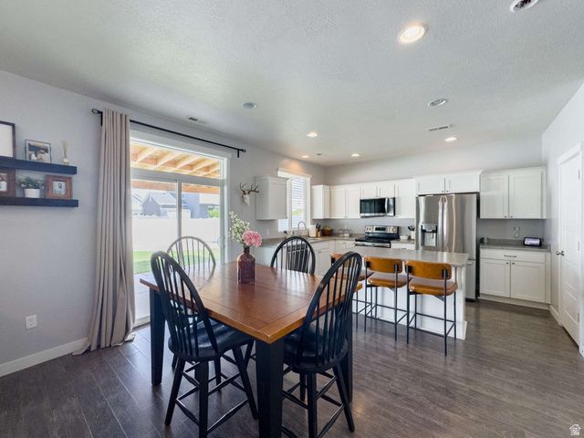 3565 S WATER LILLY LN, Syracuse, UT 84075