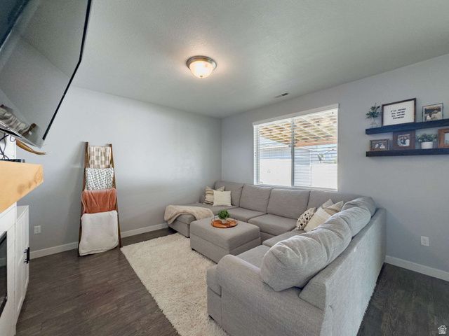 3565 S WATER LILLY LN, Syracuse, UT 84075
