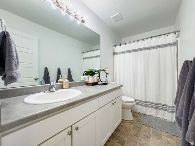 3565 S WATER LILLY LN, Syracuse, UT 84075