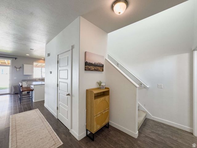 3565 S WATER LILLY LN, Syracuse, UT 84075