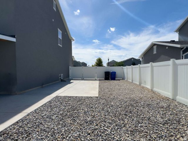 3565 S WATER LILLY LN, Syracuse, UT 84075