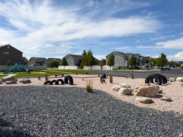 3565 S WATER LILLY LN, Syracuse, UT 84075