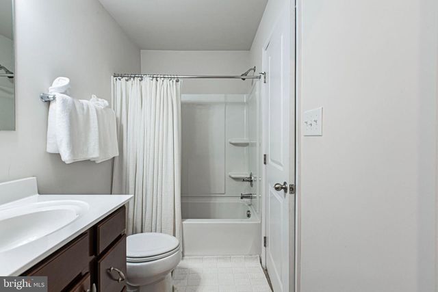 137 WYE OAK DR, Townsend, DE 19734