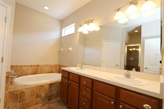 622 BREEZEWAY COURT, Brandon, FL 33511