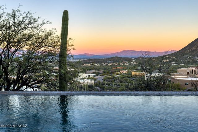 5001 W Monte Carlo Drive, Tucson, AZ 85745