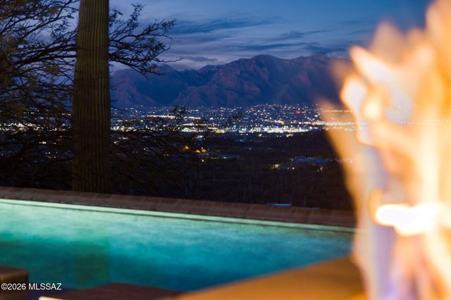 5001 W Monte Carlo Drive, Tucson, AZ 85745