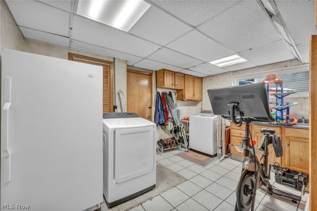 24281 Lebern Drive, North Olmsted, OH 44070