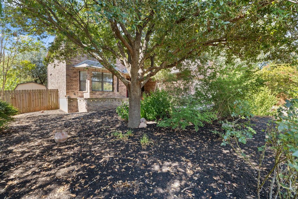 1209 Faber DR, Pflugerville, TX 78660