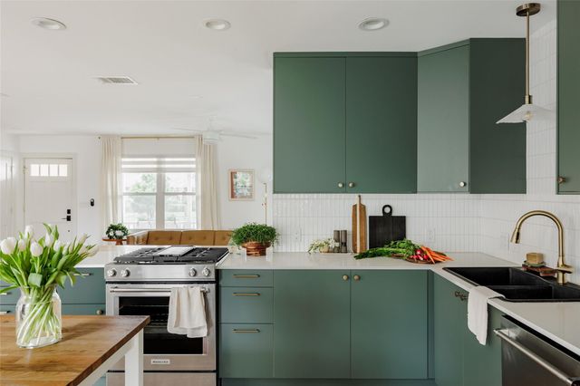 2606 W 48th ST, Austin, TX 78731