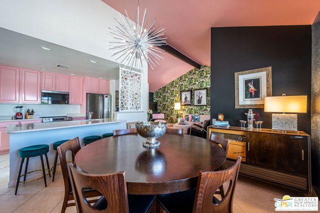 2149 N Sunshine Circle, Palm Springs, CA 92264