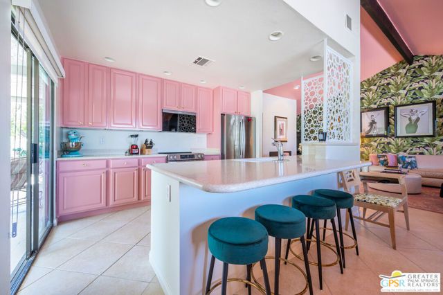 2149 N Sunshine Circle, Palm Springs, CA 92264