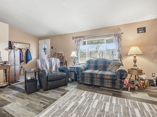 125 W Oregon Avenue, Klamath Falls, OR 97601