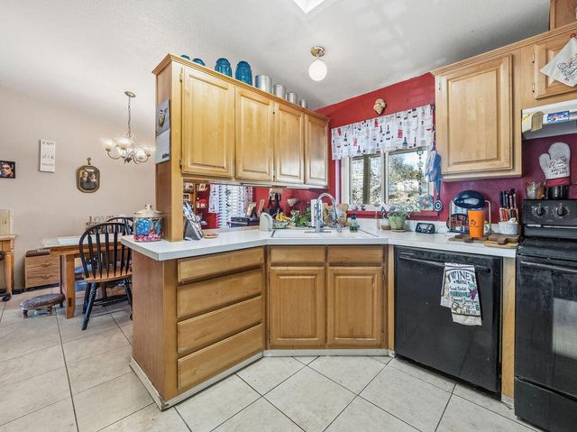 125 W Oregon Avenue, Klamath Falls, OR 97601