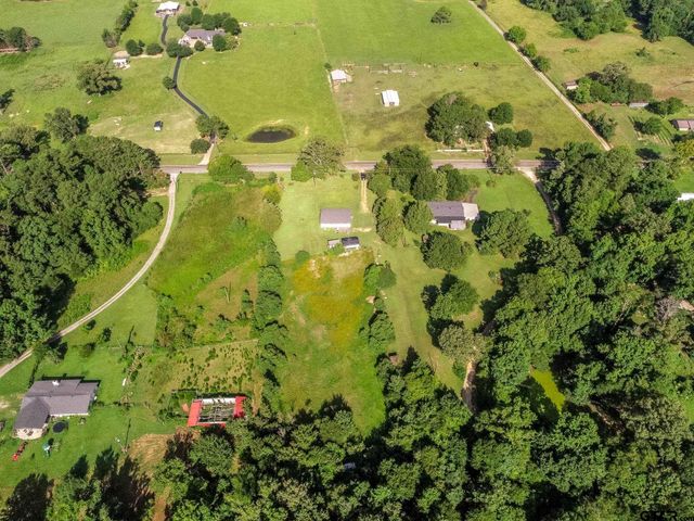 8724 E FM 1649, Gilmer, TX 75645