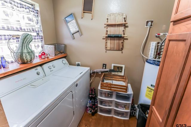 8724 E FM 1649, Gilmer, TX 75645